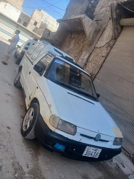 سكودا Pickup 1996 - صورة 3