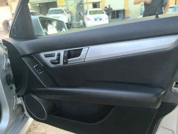 مرسيدس C220 2012 - صورة 4