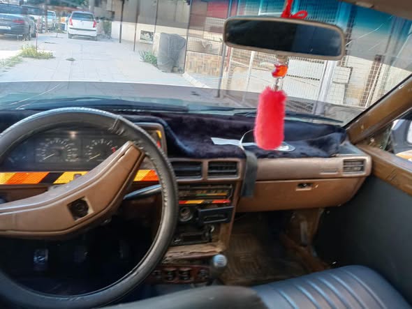 ميتسوبيشي لانسر 1983 - صورة 3