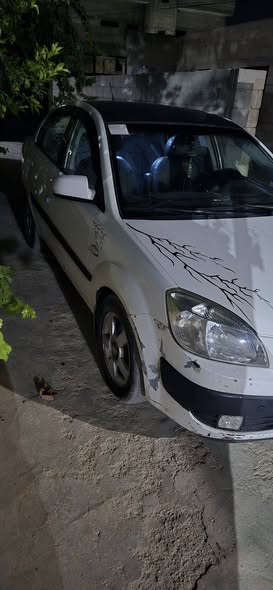 كيا ريو 2005 - صورة 1