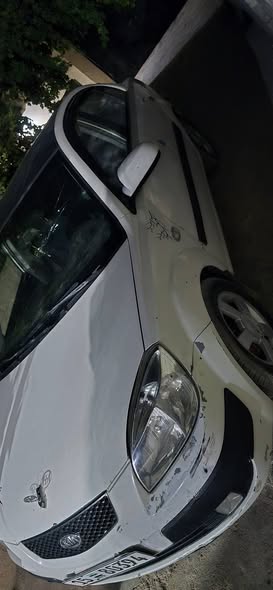 كيا ريو 2005 - صورة 4