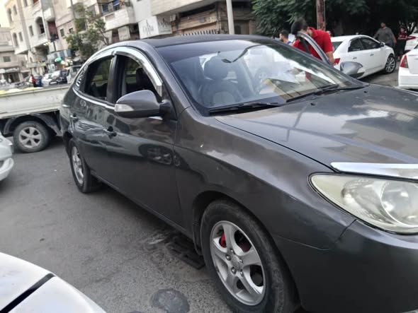 هيونداي افانتي 2007 - صورة 4