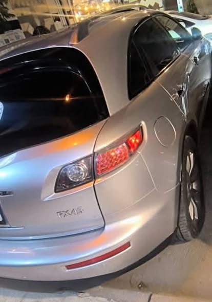 إنفينيتي FX45 2005 - صورة 2