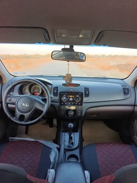 كيا فورتي 2009 - صورة 3