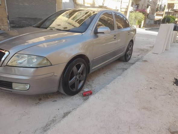 سكودا اوكتافيا 2007 - صورة 2