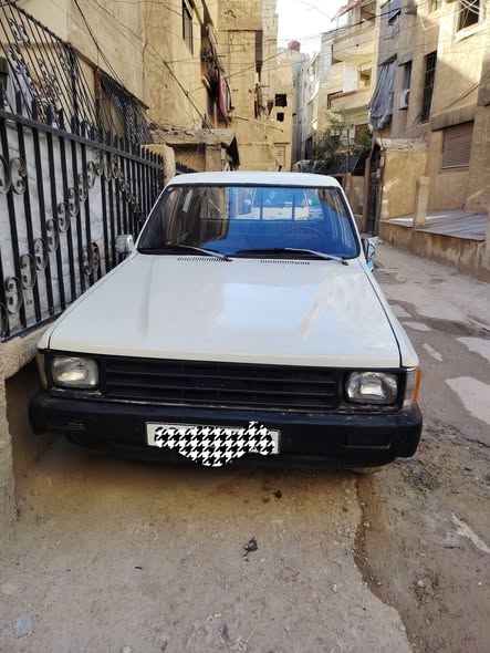 تويوتا هايلوكس 1980 - صورة 3