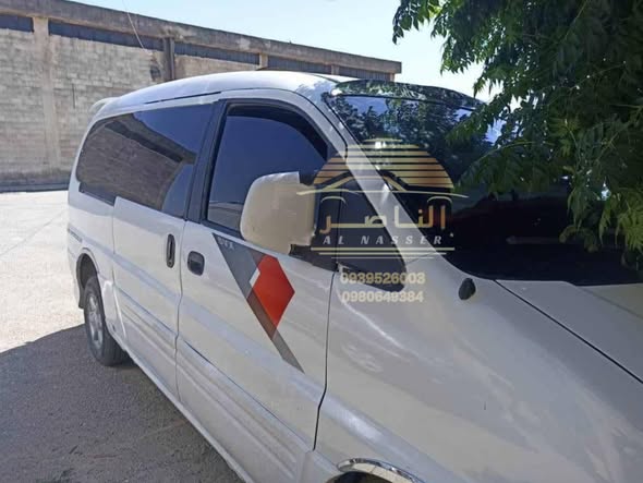 هيونداي اتش 1 2000 - صورة 1