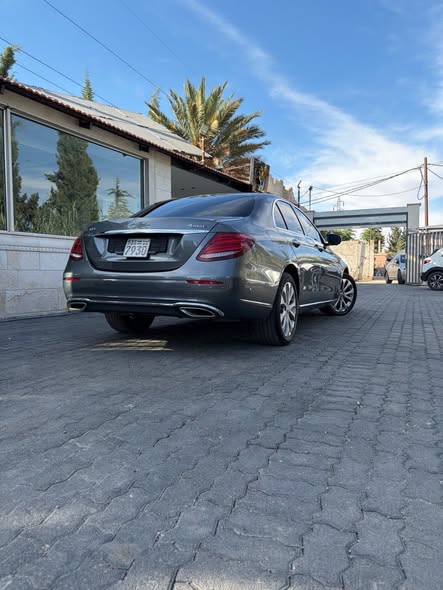 مرسيدس e300 2018 - صورة 5