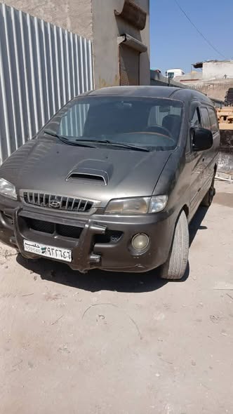هيونداي اتش-1 1999 - صورة 1