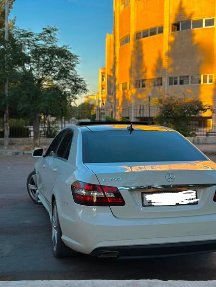 مرسيدس E350 2011 - صورة 4