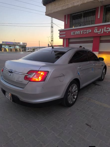 فورد توروس 2010 - صورة 5