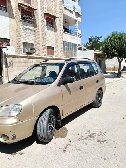 كيا كارينز 2001 - صورة 3