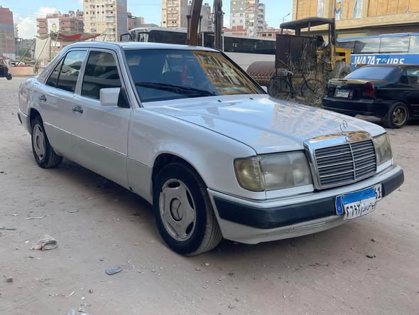 مرسيدس E200 1988 - صورة 2