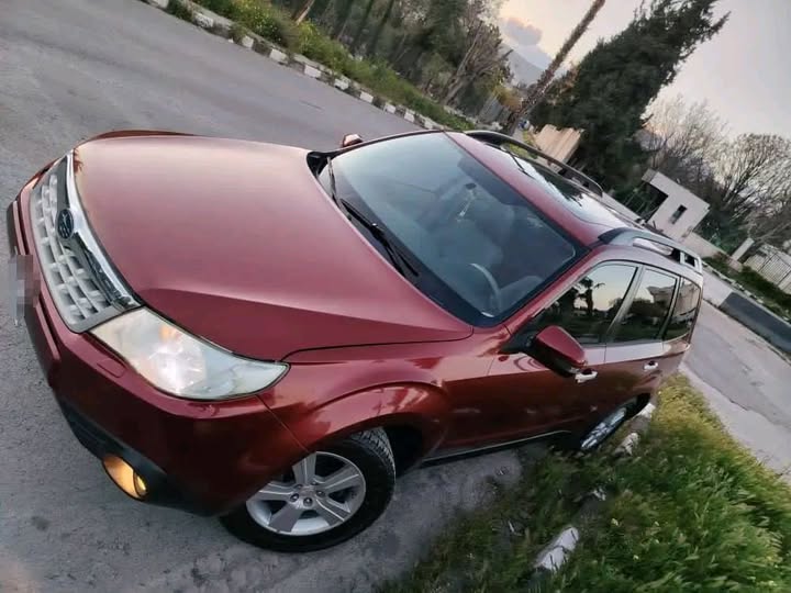 سوبارو فوريستر 2012 - صورة 1