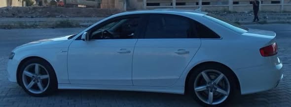 أودي A4 2011 - صورة 4