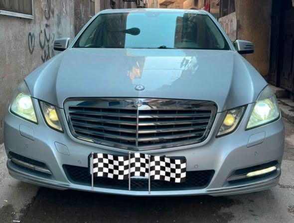 مرسيدس E300 2011 - صورة 1