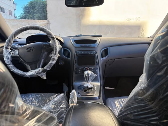 هيونداي جينيسيس كوبيه 2012 - صورة 1