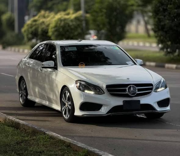 مرسيدس E350 2015 - صورة 1