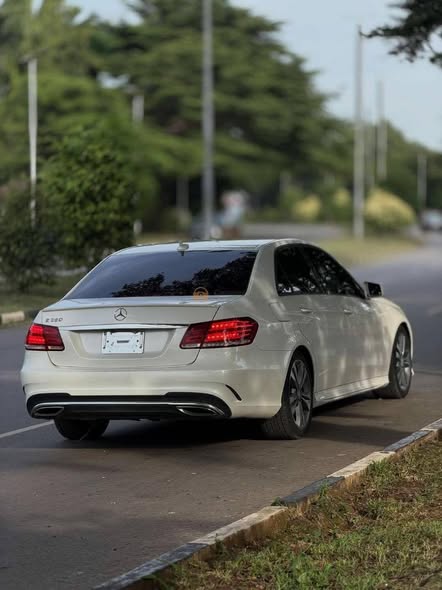 مرسيدس E350 2015 - صورة 5