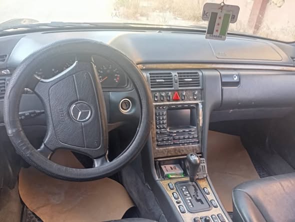 مرسيدس 300 1990 - صورة 2