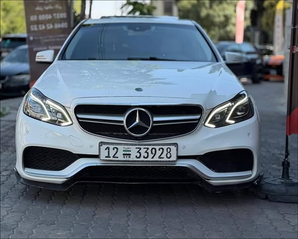 مرسيدس E350 2015 - صورة 1