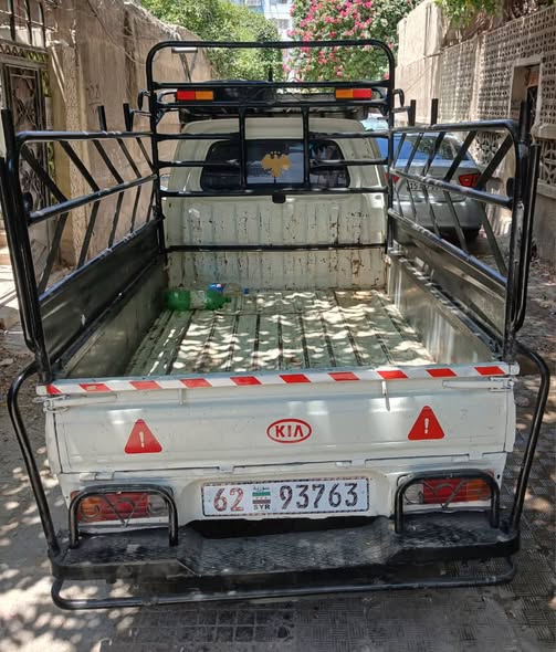كيا تاونر 2000 - صورة 2
