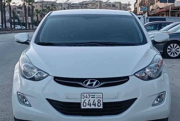 هيونداي إلنترا 2011 - صورة 1