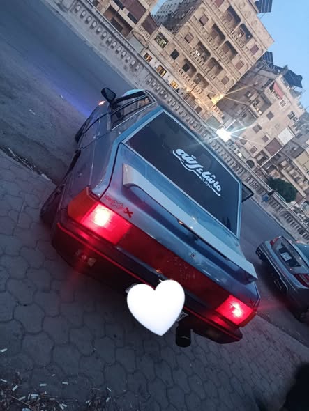 ميتسوبيشي لانسر 1983 - صورة 1