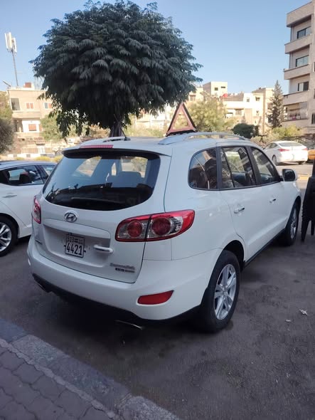 هيونداي سنتافيه 2012 - صورة 3