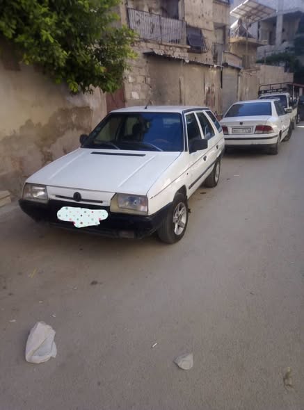 سكودا فورمان 1995 - صورة 4