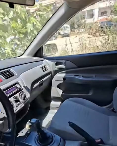 ميتسوبيشي لانسر 2006 - صورة 2