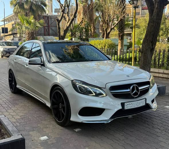 مرسيدس E350 2010 - صورة 1