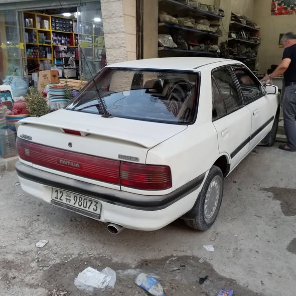 مازدا 323 1993 - صورة 3
