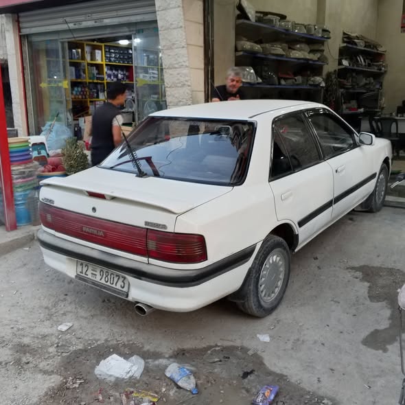 مازدا 323 1993 - صورة 5