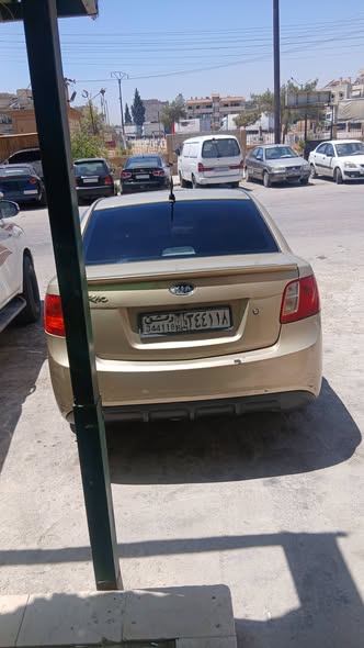 كيا ريو 2010 - صورة 1