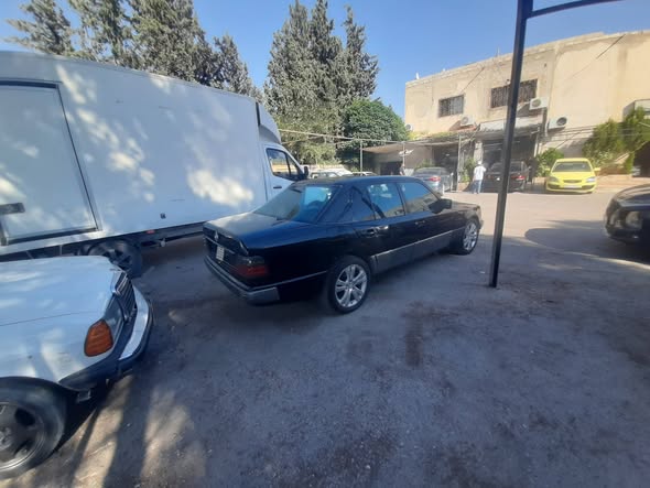 مرسيدس 230 1989 - صورة 3