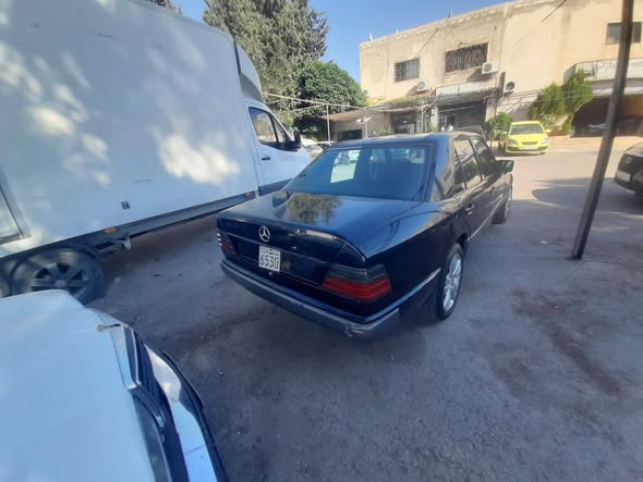 مرسيدس 230 1989 - صورة 4