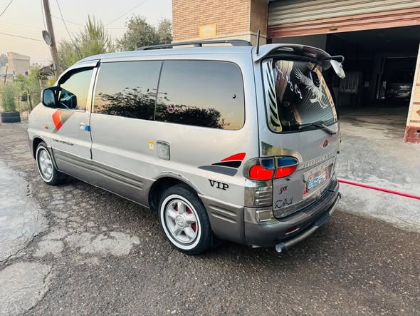 هيونداي H-1 2003 - صورة 4