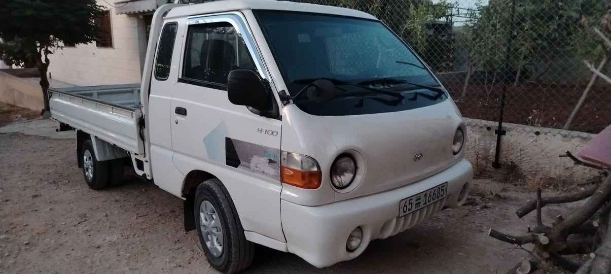 هونداي H-100 2001