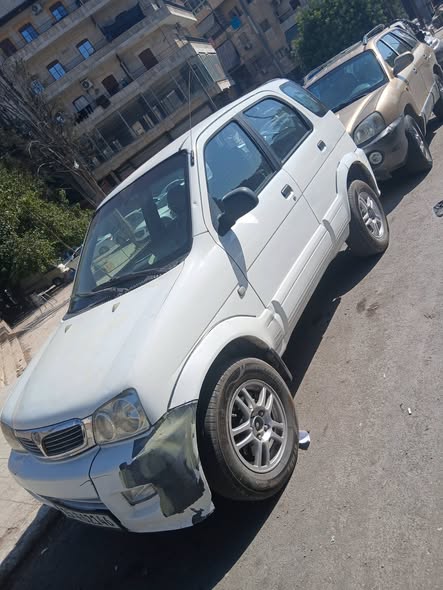 زوتاي نوماد 2008 - صورة 2