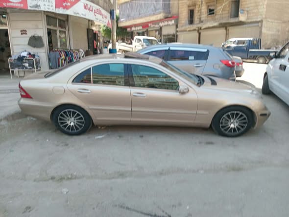 مرسيدس C240 2002 - صورة 2