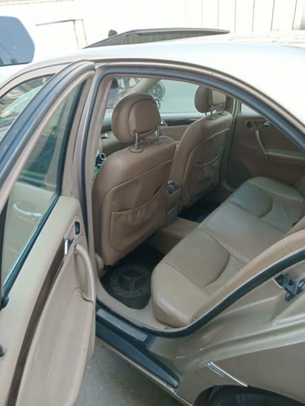 مرسيدس C240 2002 - صورة 5
