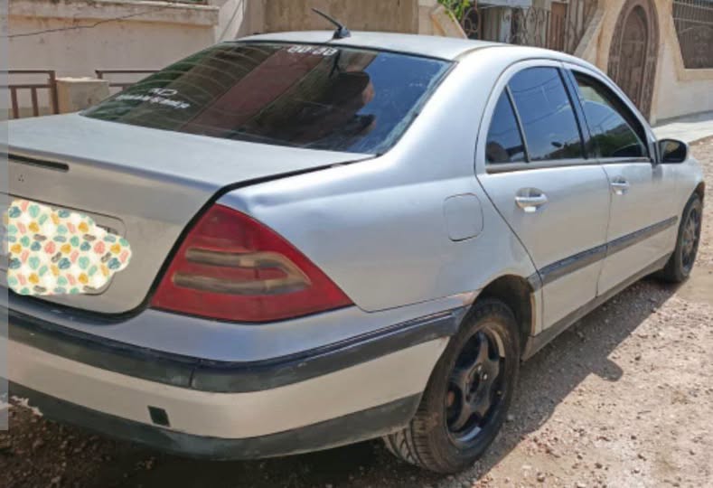 مرسيدس فرخ 2001