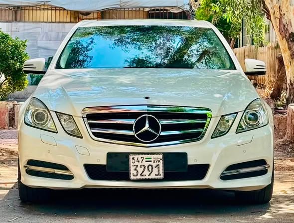 مرسيدس E200 2011 - صورة 1