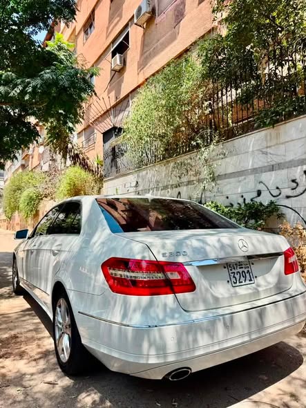 مرسيدس E200 2011 - صورة 2