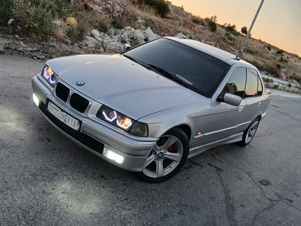 بي ام 360 1993 - صورة 1