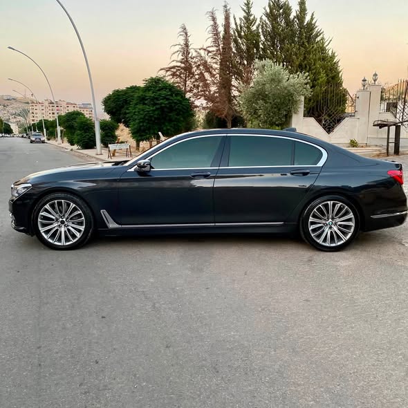 بي إم دبليو 750 2015 - صورة 5