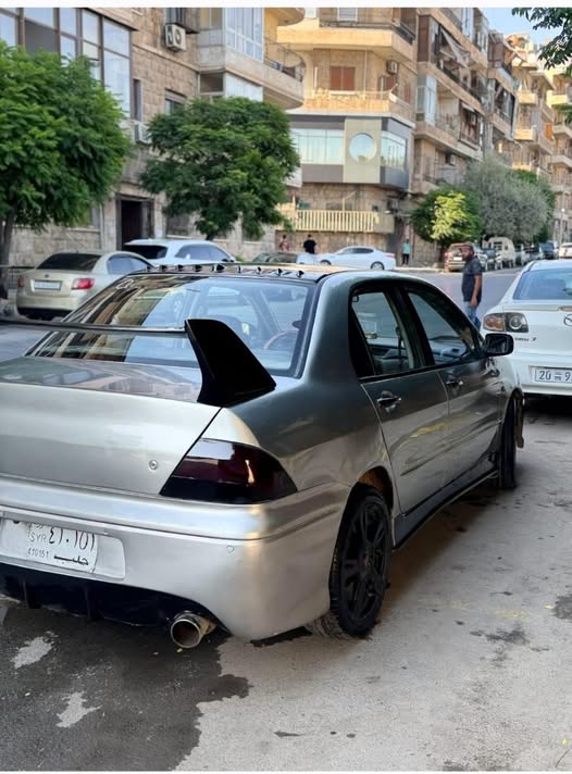 ميتسوبيشي لانسر 2006 - صورة 1
