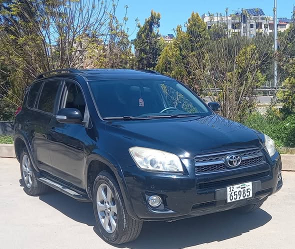 تويوتا RAV 4 2011 - صورة 4