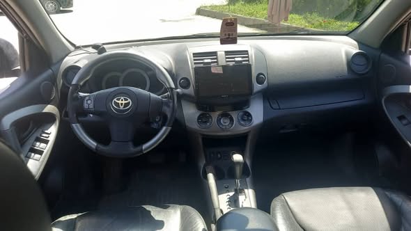 تويوتا RAV 4 2011 - صورة 5